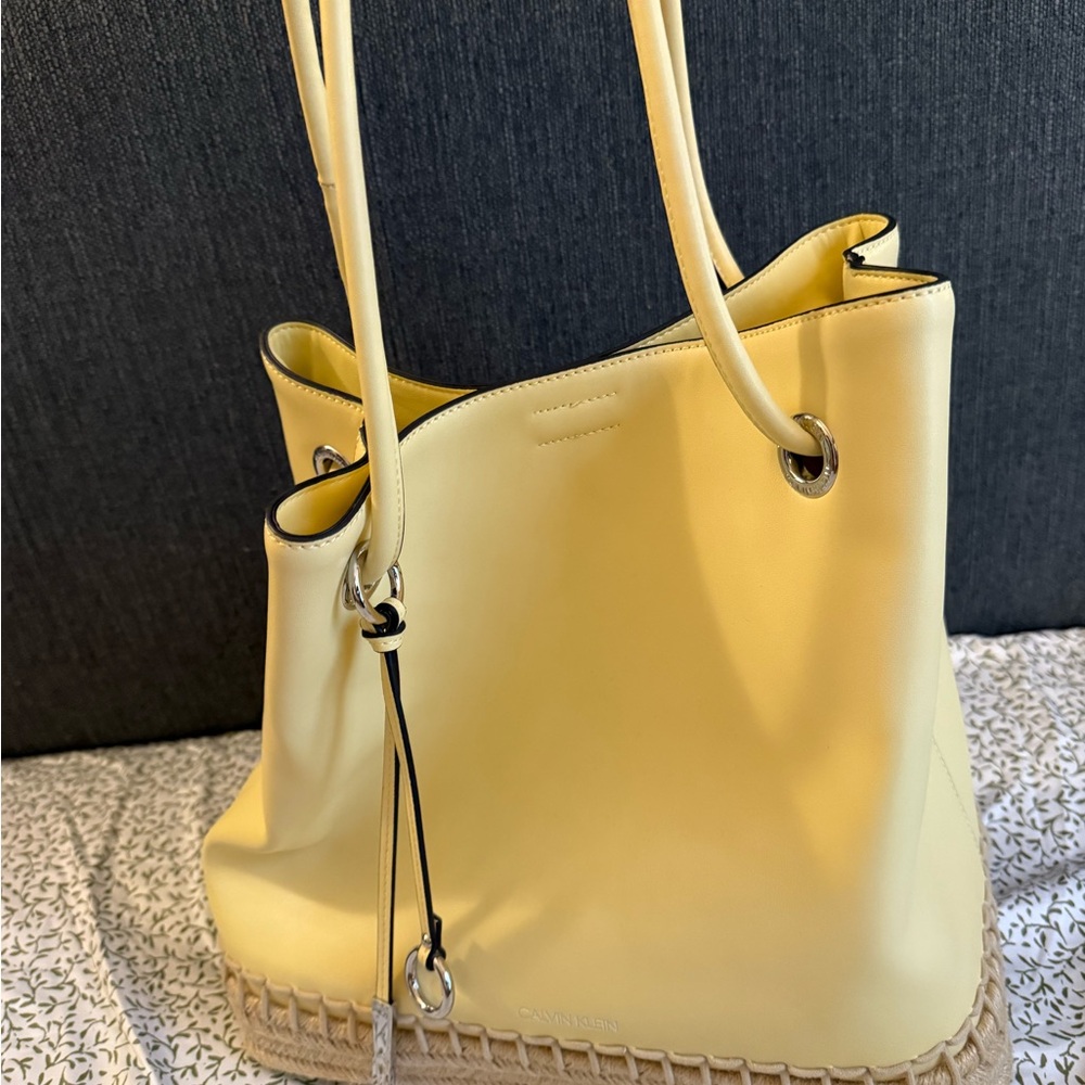 Calvin Klein Gabrianna Tote - Butter Yellow